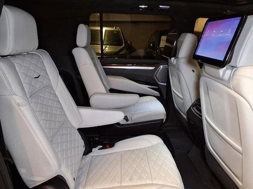 2026 Cadillac Escalade ESV Sport Platinum