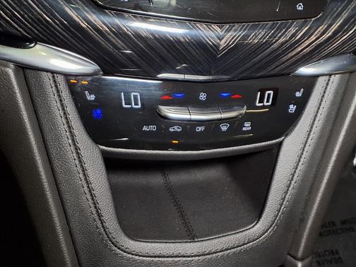 2025 Cadillac XT6 Premium Luxury FWD