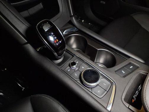 2025 Cadillac XT6 Premium Luxury FWD