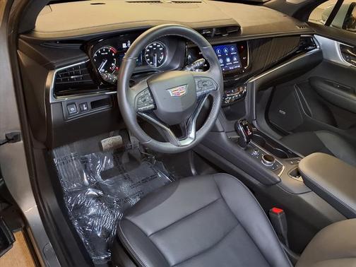 2025 Cadillac XT6 Premium Luxury FWD