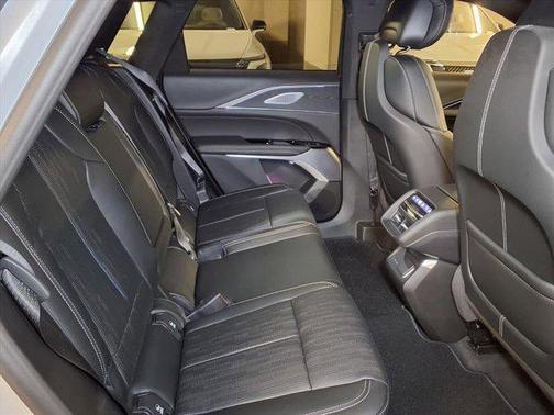 2026 Cadillac LYRIQ V