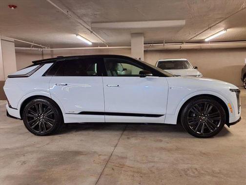 2026 Cadillac LYRIQ V