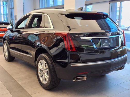 2025 Cadillac XT5 Luxury