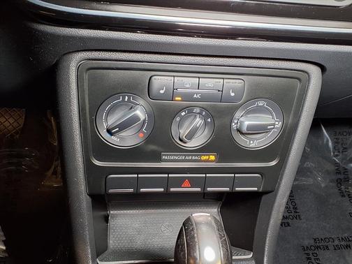 2015 Volkswagen Beetle 1.8T