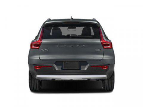 2025 Volvo XC40 B5 Plus Bright Theme