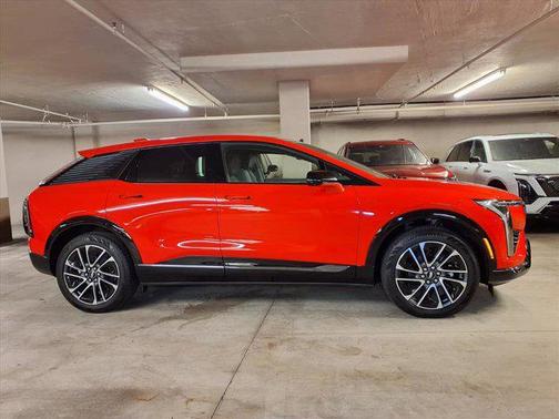 2025 Cadillac OPTIQ Sport 1 AWD