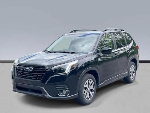 Crystal Black Silica 2023 Subaru Forester Premium