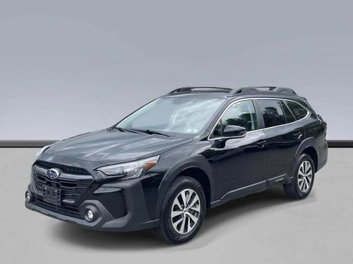 Crystal Black Silica 2025 Subaru Outback Premium