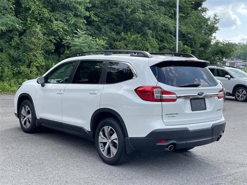 Crystal White Pearl 2022 Subaru Ascent Premium