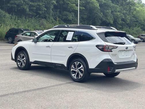 2022 Subaru Outback Touring