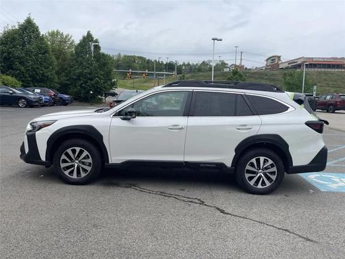 Crystal White Pearl 2025 Subaru Outback Premium