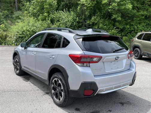 Ice Silver Metallic 2023 Subaru Crosstrek Premium