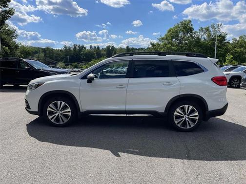Crystal White Pearl 2022 Subaru Ascent Limited