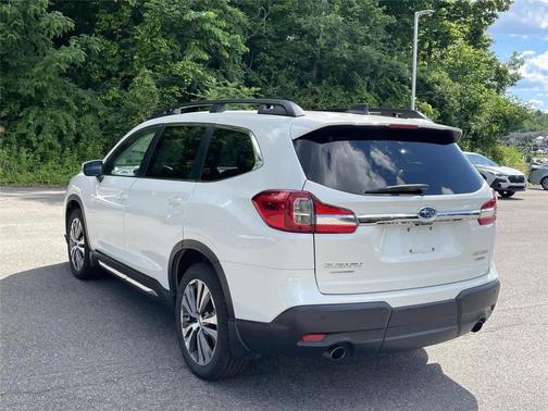 Crystal White Pearl 2022 Subaru Ascent Limited