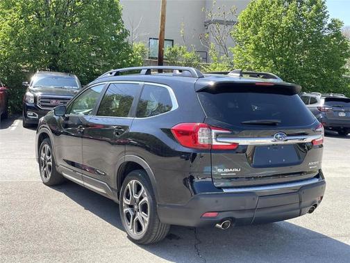 Crystal Black Silica 2023 Subaru Ascent Limited