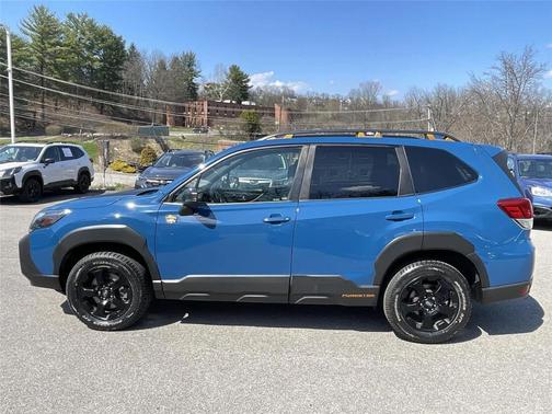 Geyser Blue 2022 Subaru Forester Wilderness