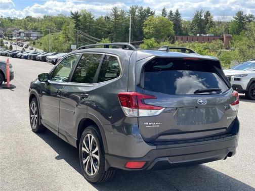 Magnetite Gray Metallic 2022 Subaru Forester Limited