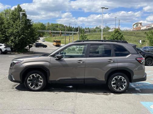 Brilliant Bronze Metallic 2025 Subaru Forester Premium