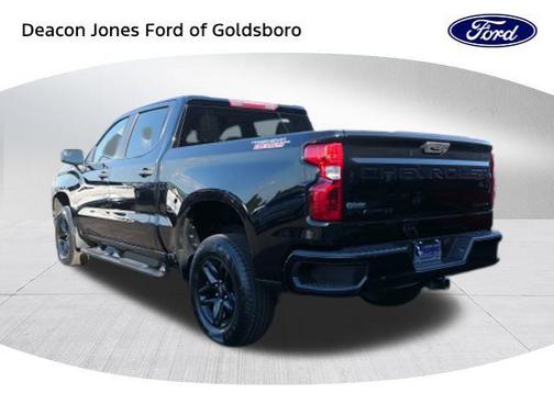 2022 Chevrolet Silverado 1500 Custom Trail Boss