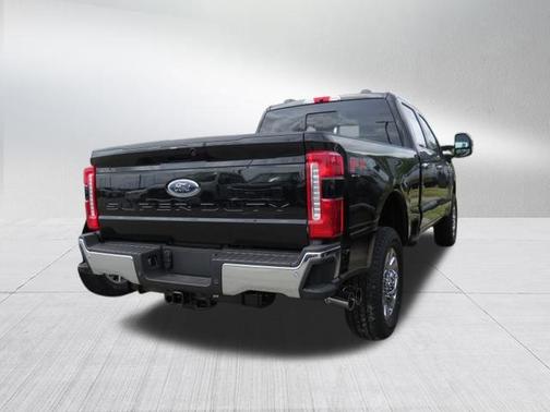 2025 Ford F-350 Lariat