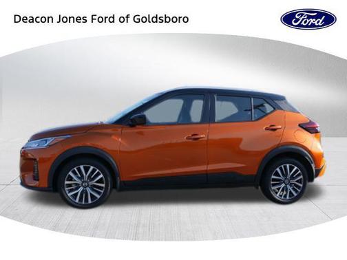 2021 Nissan Kicks SV