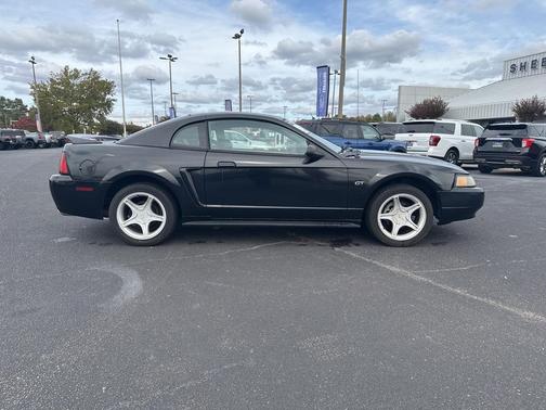 2000 Ford Mustang GT