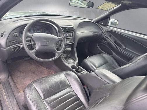 2000 Ford Mustang GT