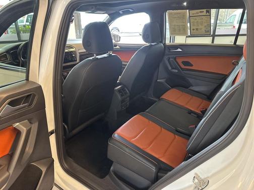 2021 Volkswagen Tiguan 2.0T SEL R-Line 4MOTION