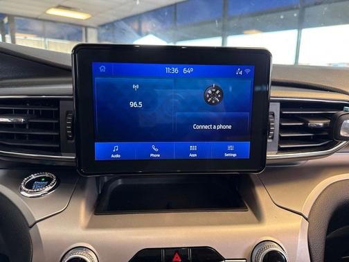 Oxford White 2021 Ford Explorer XLT