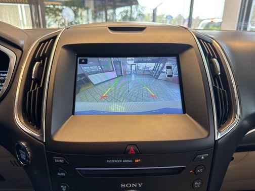 White Platinum 2018 Ford Edge Titanium