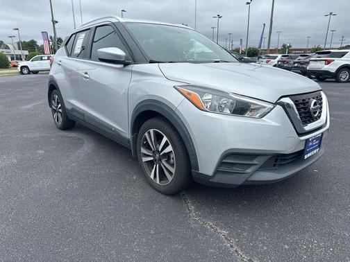 2019 Nissan Kicks SV