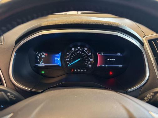 Burgundy Velvet Metallic Tinted Clearcoat 2017 Ford Edge Titanium