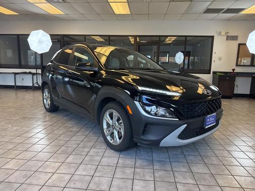 2022 Hyundai KONA SEL