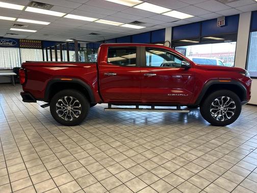 2024 GMC Canyon Denali