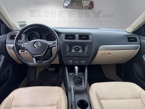 2015 Volkswagen Jetta Auto SE w/Connectivity/Navigation