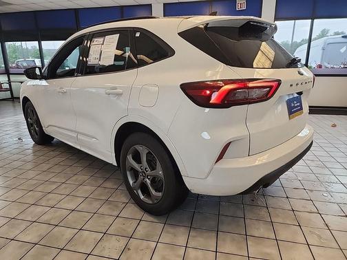 Oxford White 2023 Ford Escape ST-Line