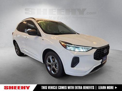 Oxford White 2023 Ford Escape ST-Line