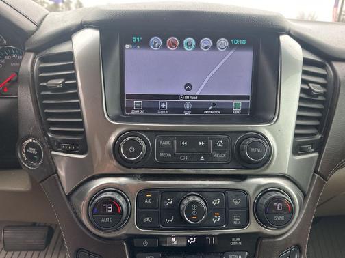 Tungsten Metallic 2018 Chevrolet Suburban LT