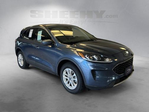 Blue Metallic 2020 Ford Escape SE