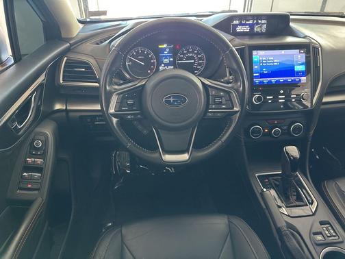 Crystal Black Silica 2020 Subaru Crosstrek Limited