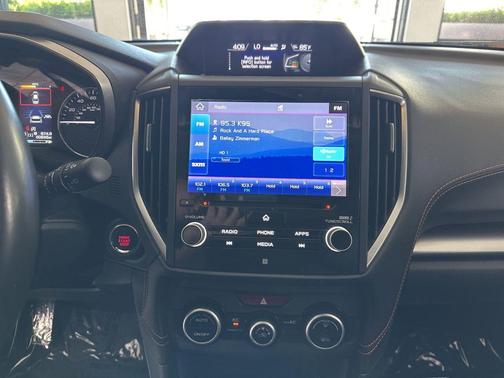 Crystal Black Silica 2020 Subaru Crosstrek Limited