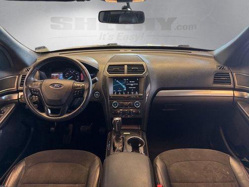 White Platinum 2018 Ford Explorer XLT