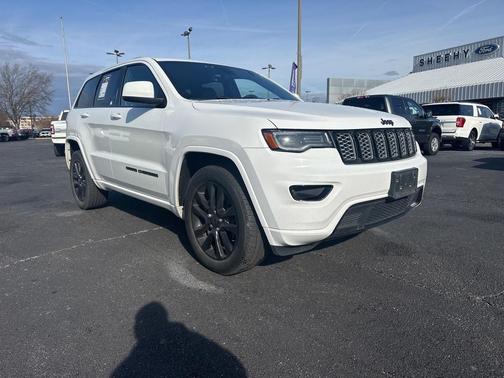 2017 Jeep Grand Cherokee Altitude