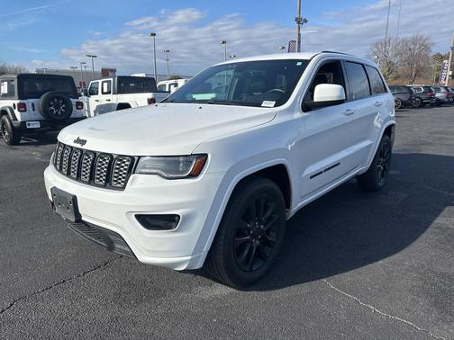 2017 Jeep Grand Cherokee Altitude