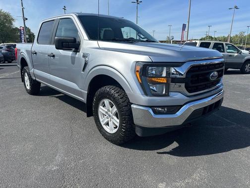Iconic Silver Metallic 2023 Ford F-150 XLT