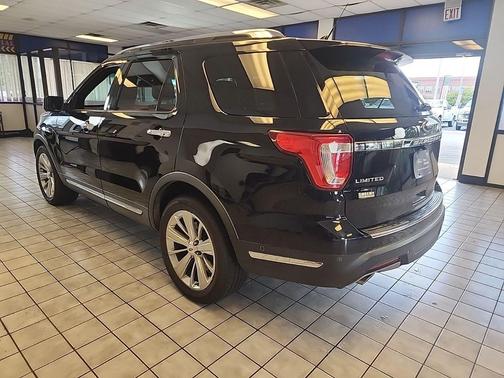 Shadow Black 2018 Ford Explorer Limited