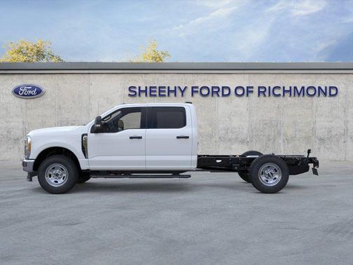 Oxford White 2026 Ford F-350 XL