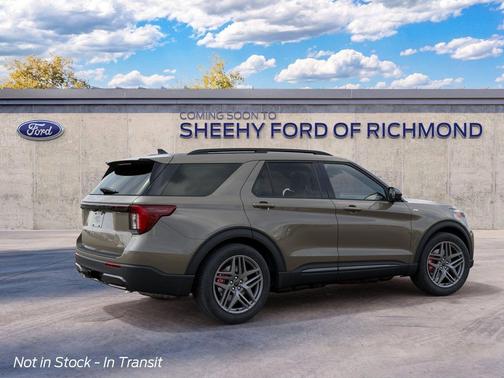 Gray 2027 Ford Explorer ST-Line