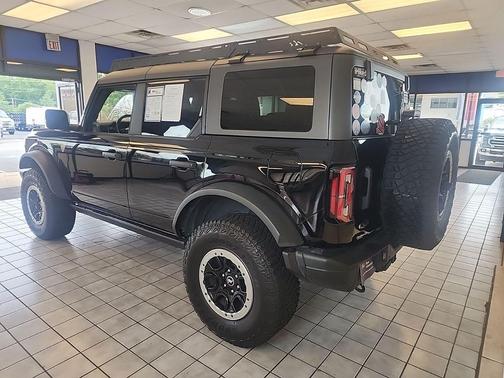 Shadow Black 2022 Ford Bronco Badlands