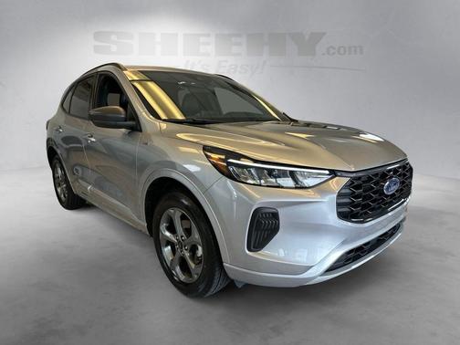 Iconic Silver Metallic 2024 Ford Escape ST-Line